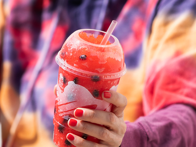 Taco Bell Introduces New Wild Strawberry Freeze - Chew Boom