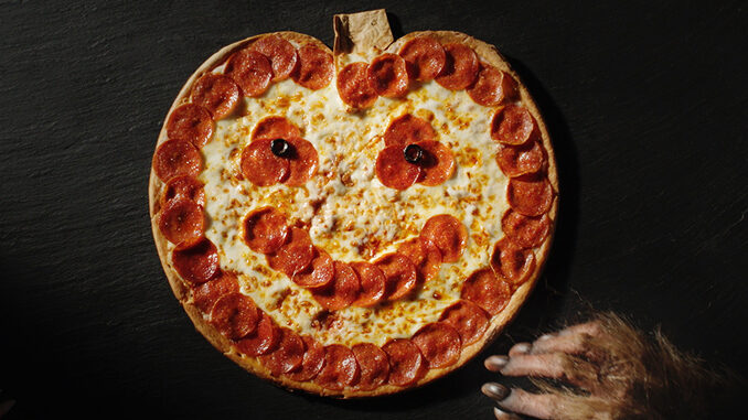 The Jack-O-Lantern Pizza Returns To Papa John’s Starting October 18, 2021